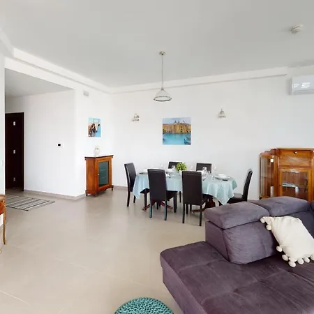 Apartment St Julians Luxury