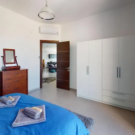 דירה St Julians Luxury